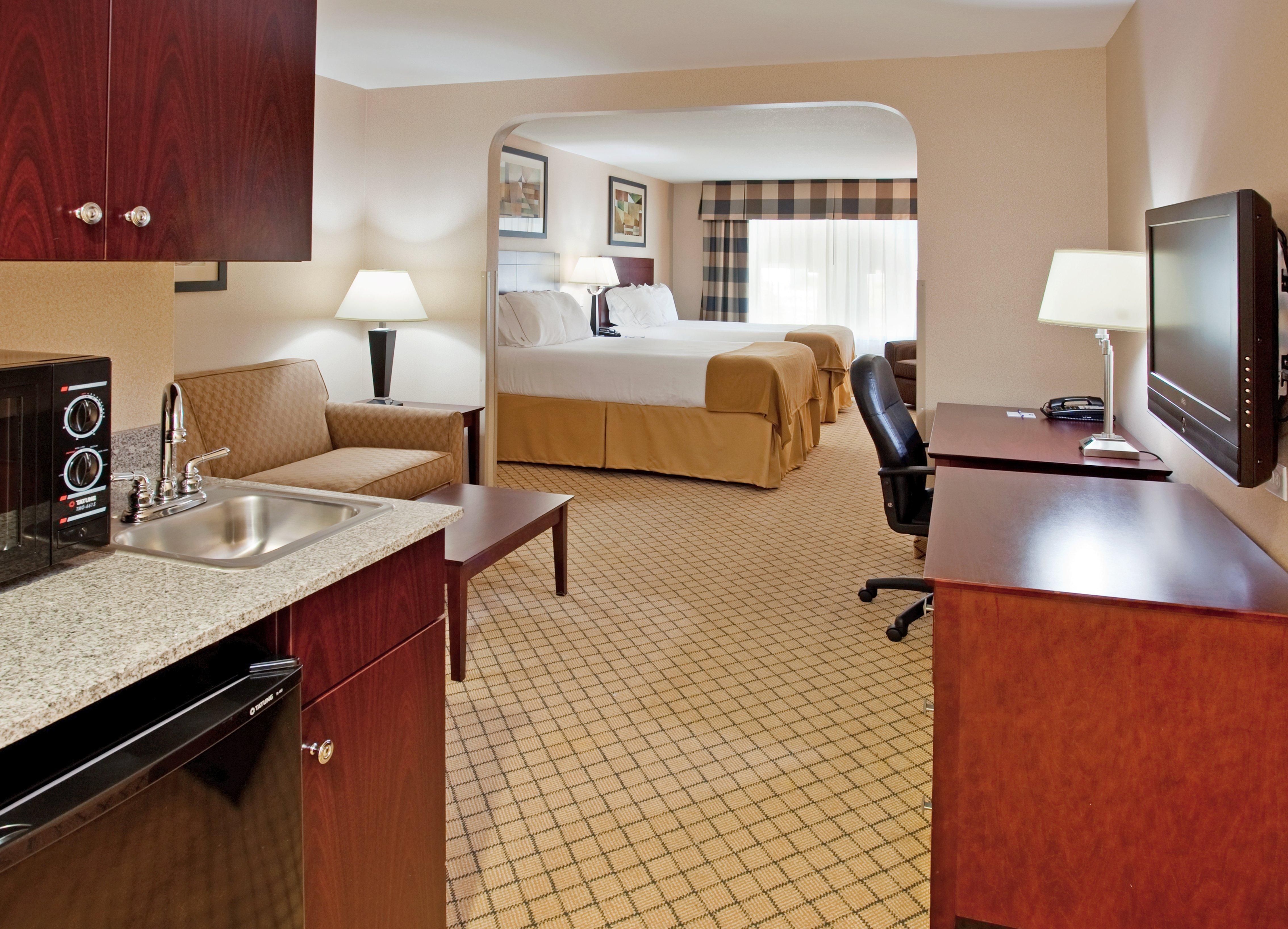 Holiday Inn Express Hotel & Suites Wichita Airport By Ihg Eksteriør billede